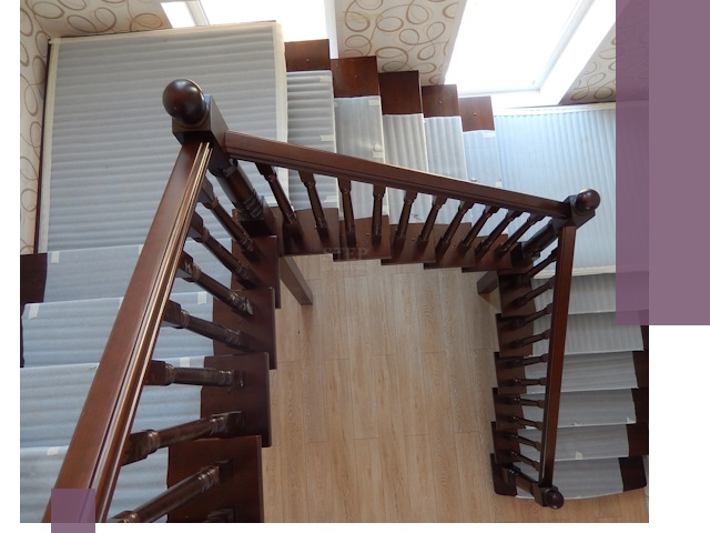 П-образные лестницы под ключ в Нефтеюганске — изготовление и монтаж