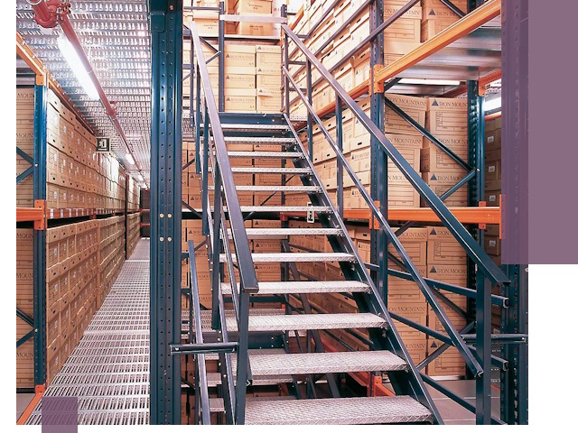 Лестницы складские прочные и безопасные под ключ в Нефтеюганске