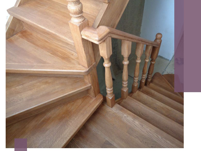 Дубовые лестницы под ключ в Нефтеюганске: изготовление и монтаж