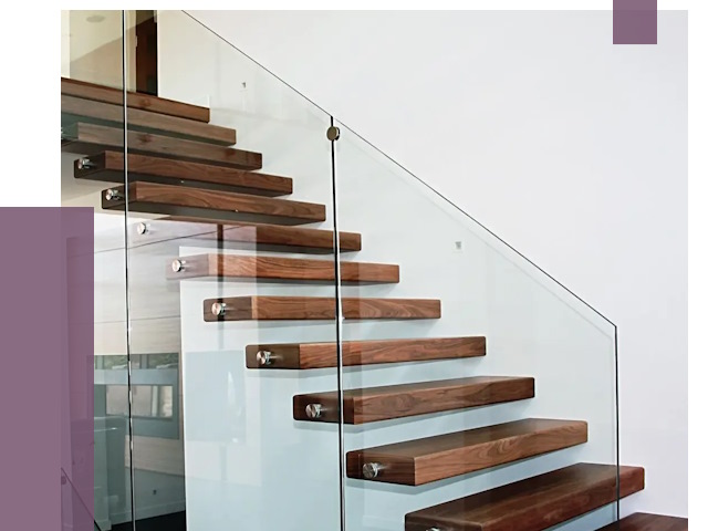 Стеклянные перила для лестницы в Нефтеюганске от 14744 руб.