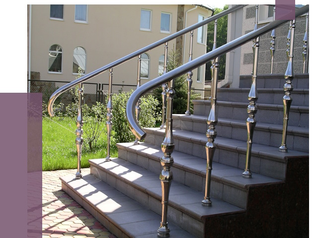 Перила для крыльца в Нефтеюганске от 10676 руб. — монтаж ПРОЛЁТ-Нфт