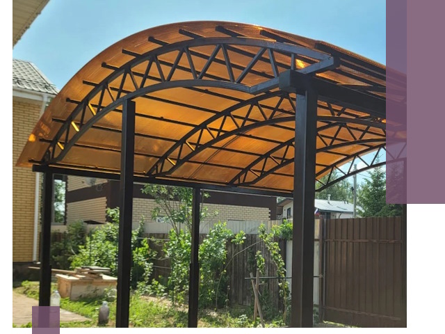 Изготовление навесов под ключ в Нефтеюганске из качественных материалов