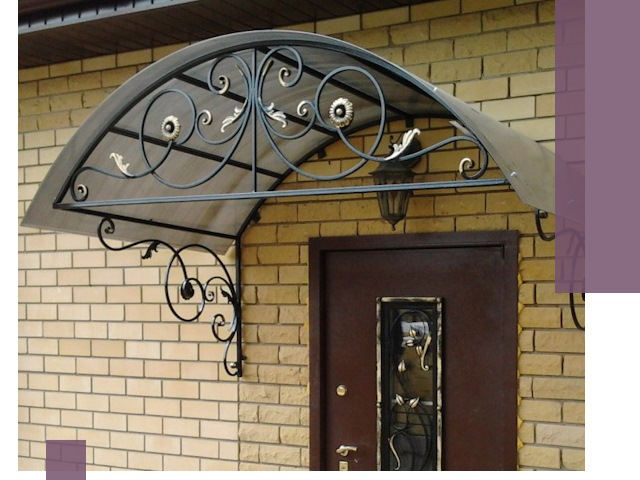 Изготовление козырьков из металла под ключ в Нефтеюганске