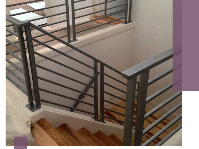 Изготовление поручней из металла и дерева в Нефтеюганске