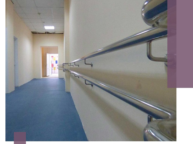 Поручни для инвалидов в Нефтеюганске: изготовление и монтаж